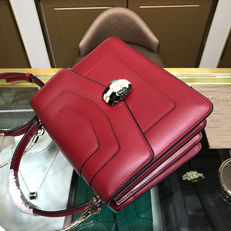 Dragons Bags Detail