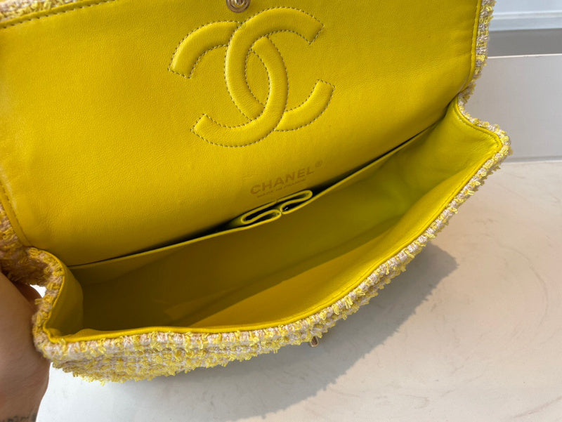 Dragons Bags Detail