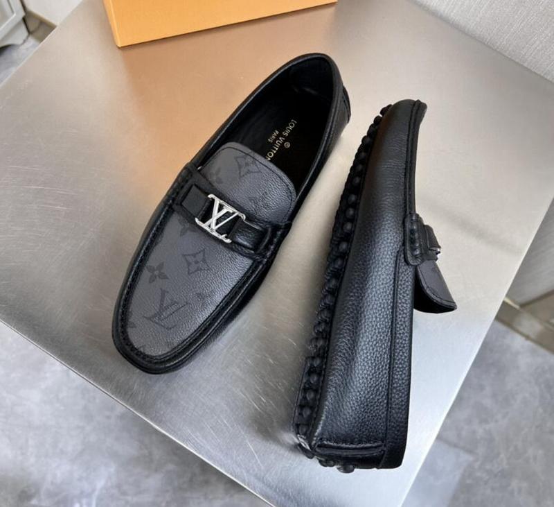 Dragons Bags Detail