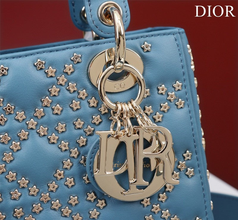 Dragons Bags Detail