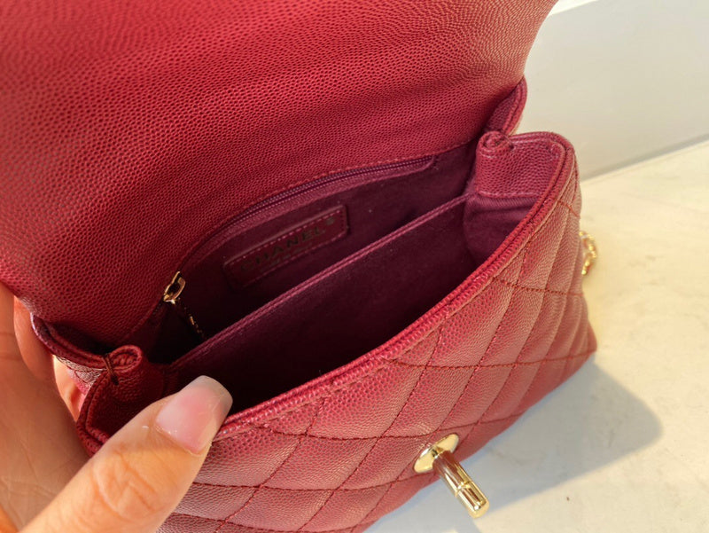 Dragons Bags Detail