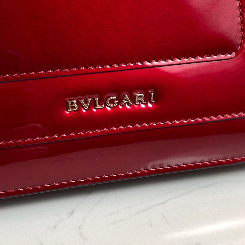 Dragons Bags Detail