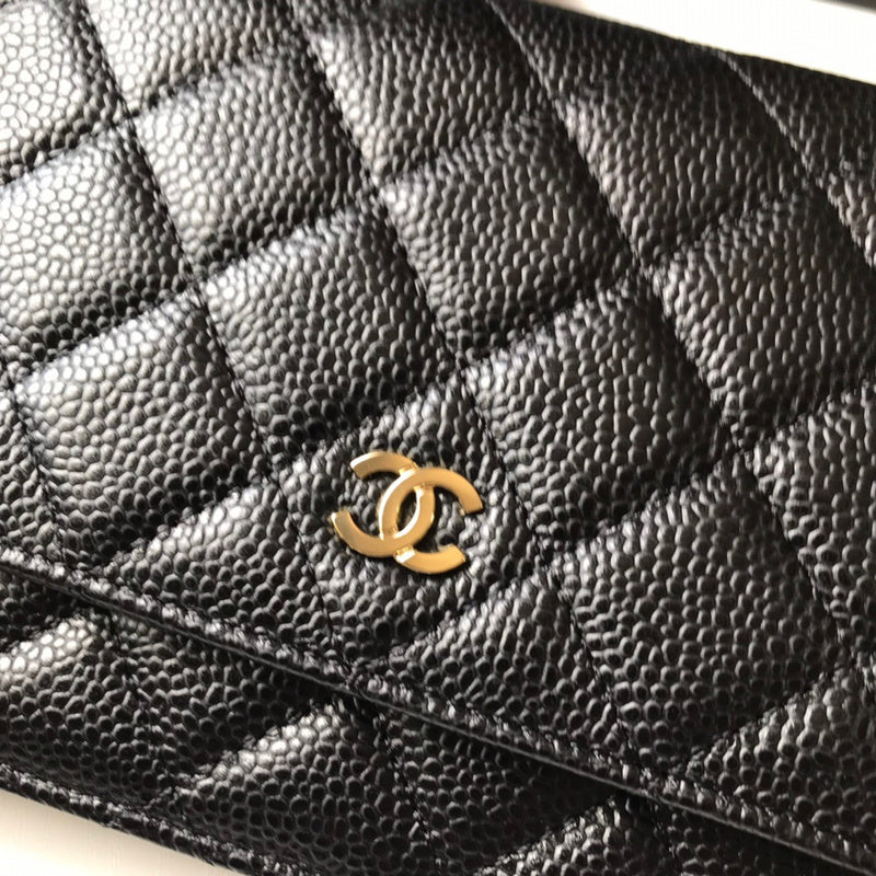Dragons Bags Detail