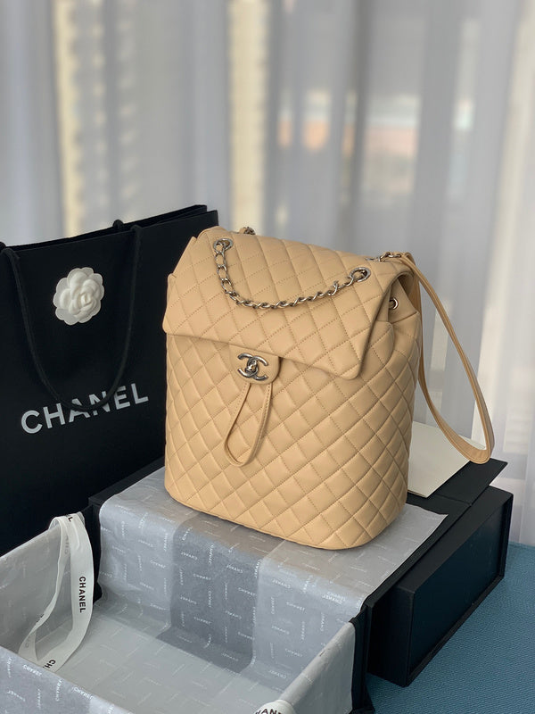 Dragons Bags Detail