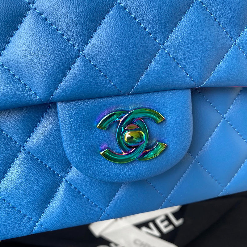 Dragons Bags Detail