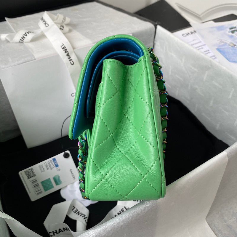 Dragons Bags Detail