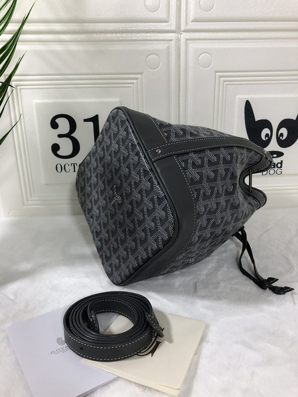 VBS - GOD Bags - 171