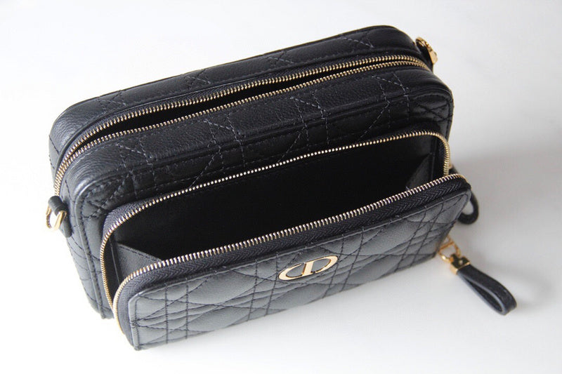 Dragons Bags Detail