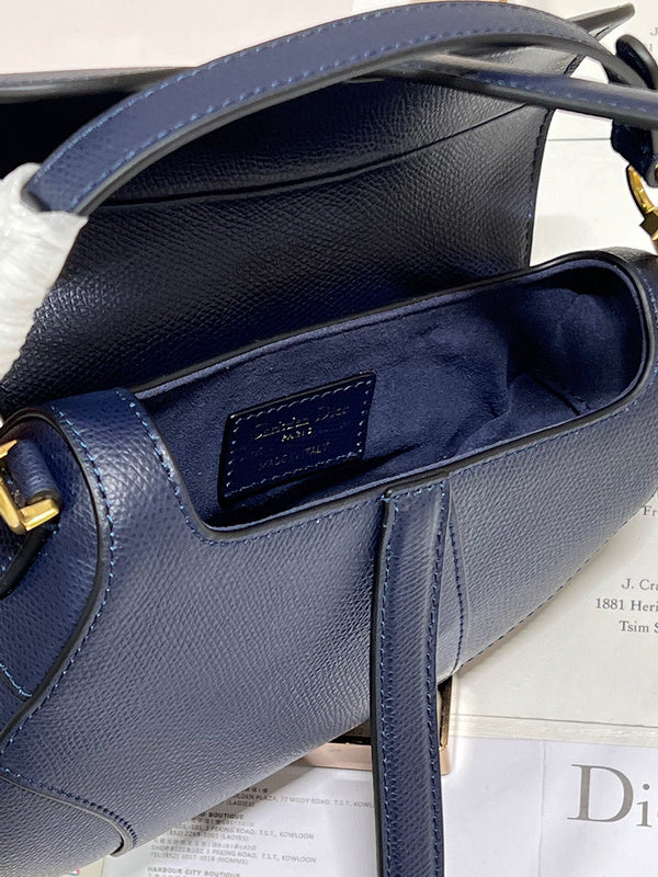 Dragons Bags Detail