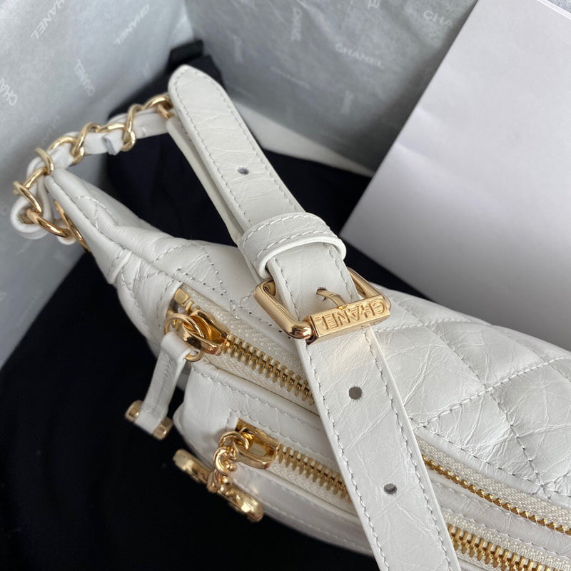 Dragons Bags Detail