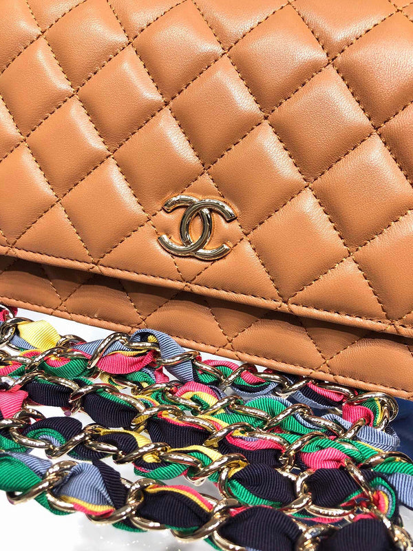Dragons Bags Detail