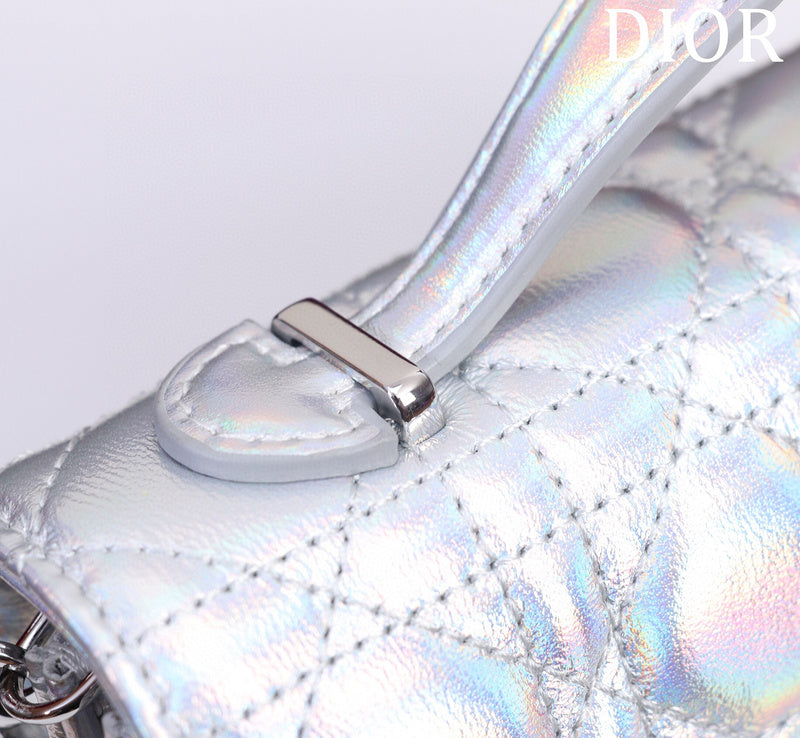 Dragons Bags Detail