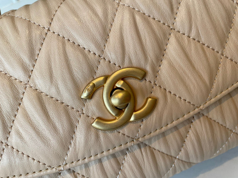 Dragons Bags Detail