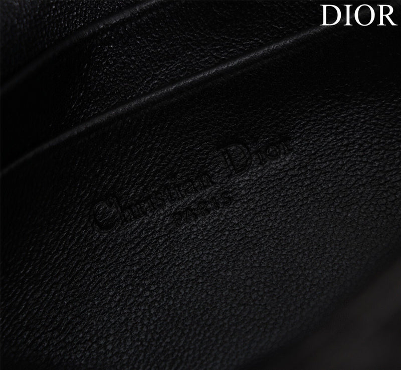 Dragons Bags Detail