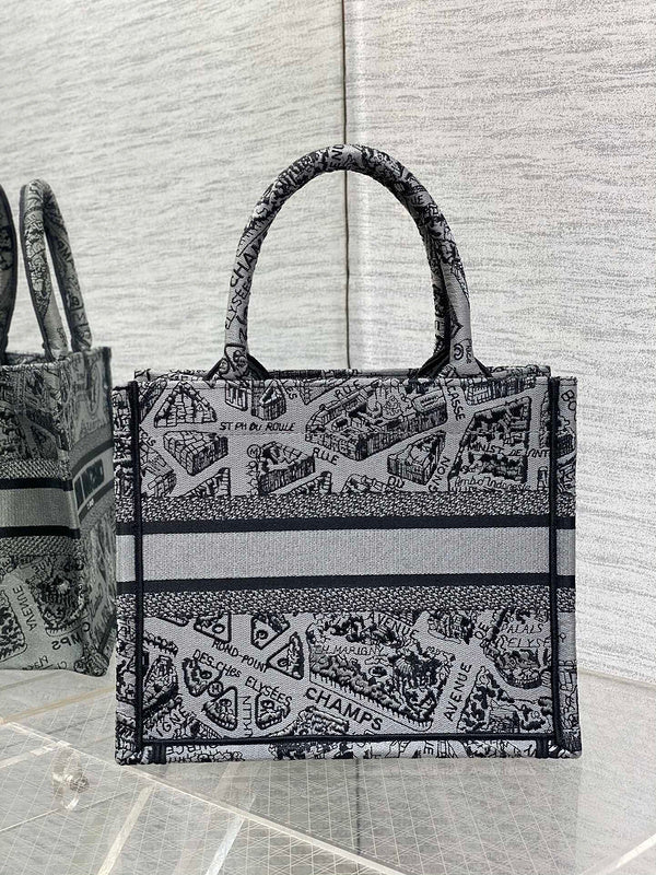Dragons Bags Detail