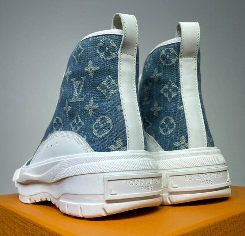 Dragons Bags Detail