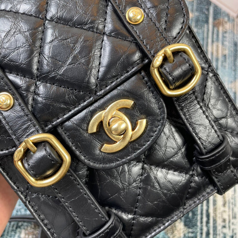 Dragons Bags Detail