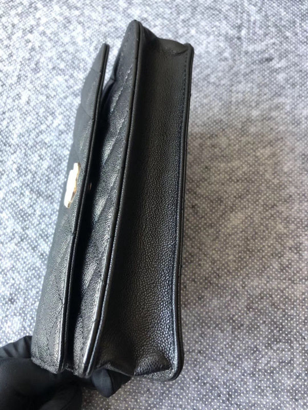 Dragons Bags Detail