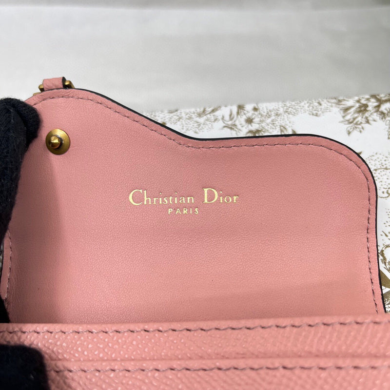 Dragons Bags Detail