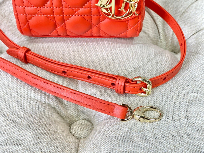 Dragons Bags Detail