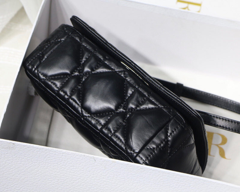 Dragons Bags Detail