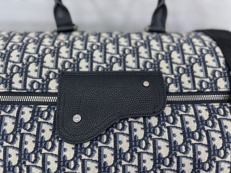 Dragons Bags Detail