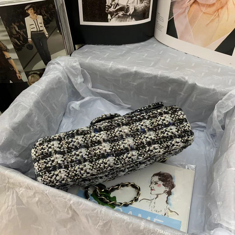 Dragons Bags Detail