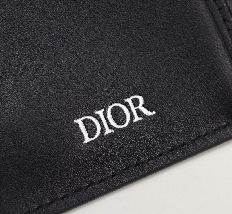 Dragons Bags Detail