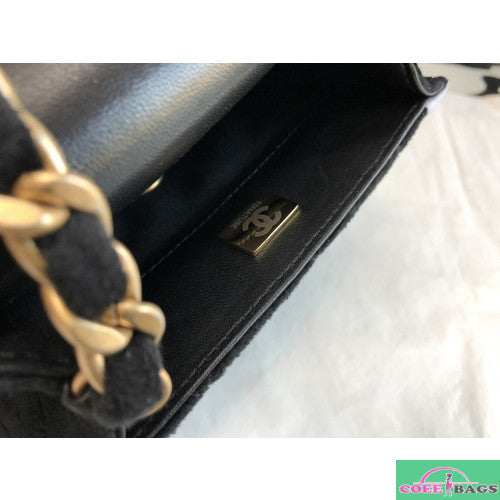 Dragons Bags Detail