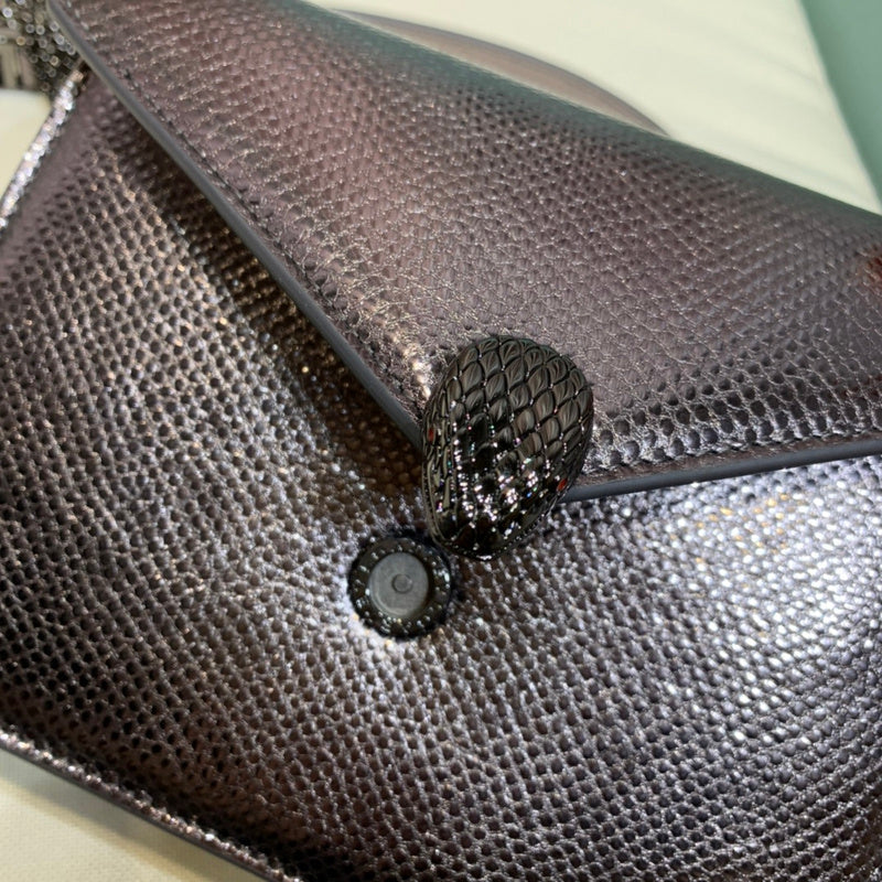 Dragons Bags Detail