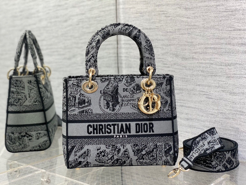 Dragons Bags Detail