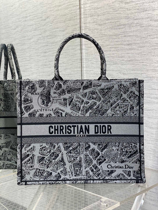 Dragons Bags Detail