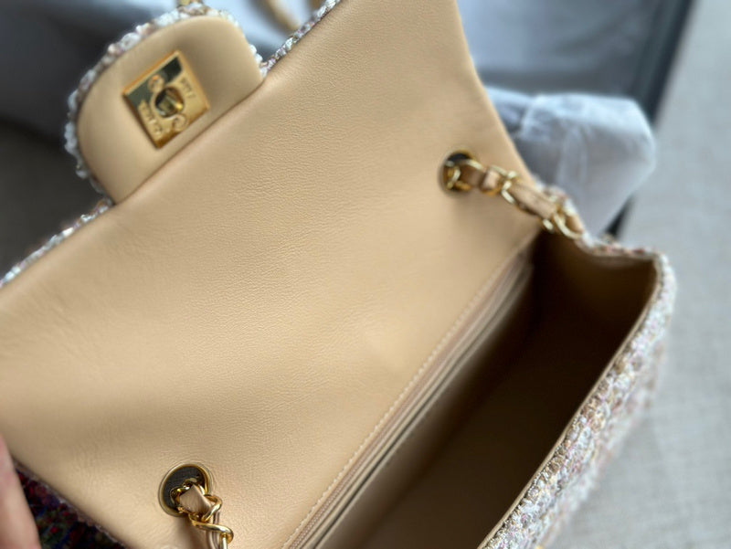 Dragons Bags Detail