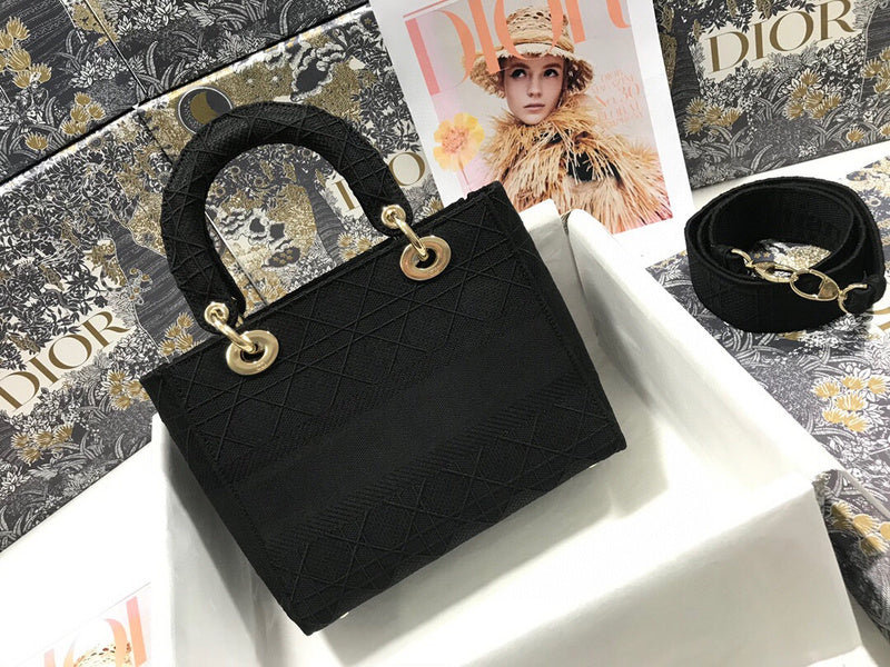 Dragons Bags Detail