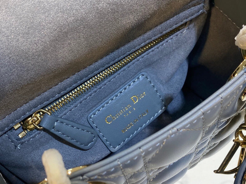 Dragons Bags Detail