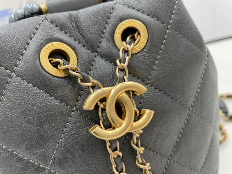 Dragons Bags Detail