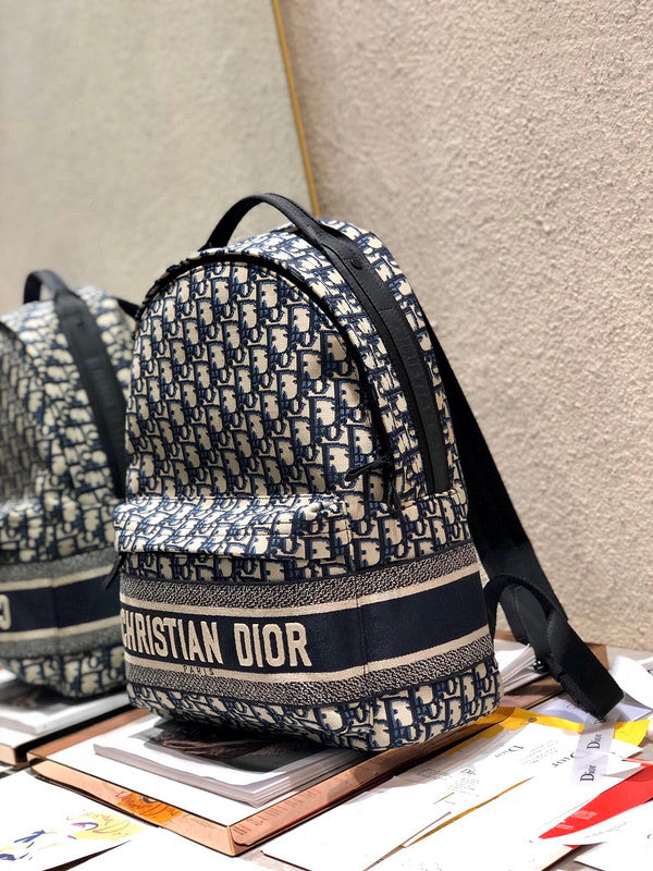 Dragons Bags Detail
