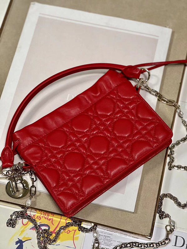 Dragons Bags Detail
