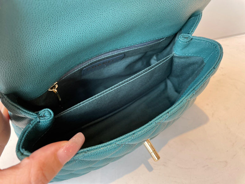 Dragons Bags Detail