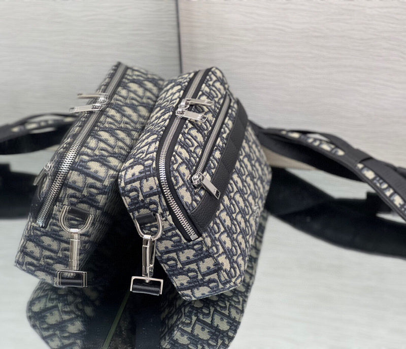 Dragons Bags Detail
