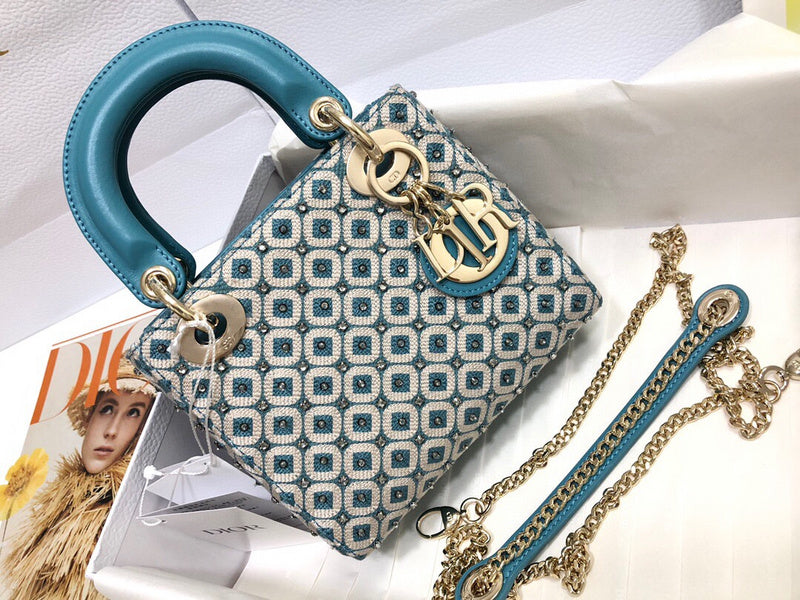 Dragons Bags Detail