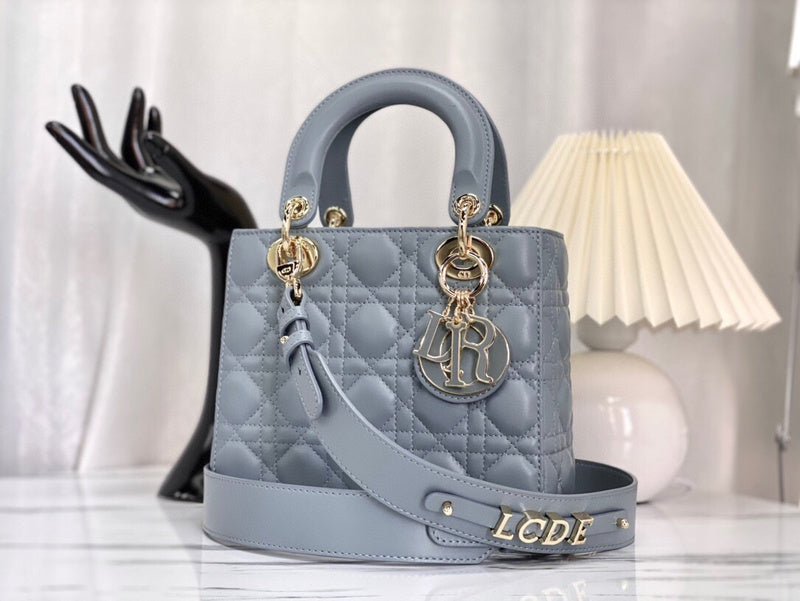 Dragons Bags Detail