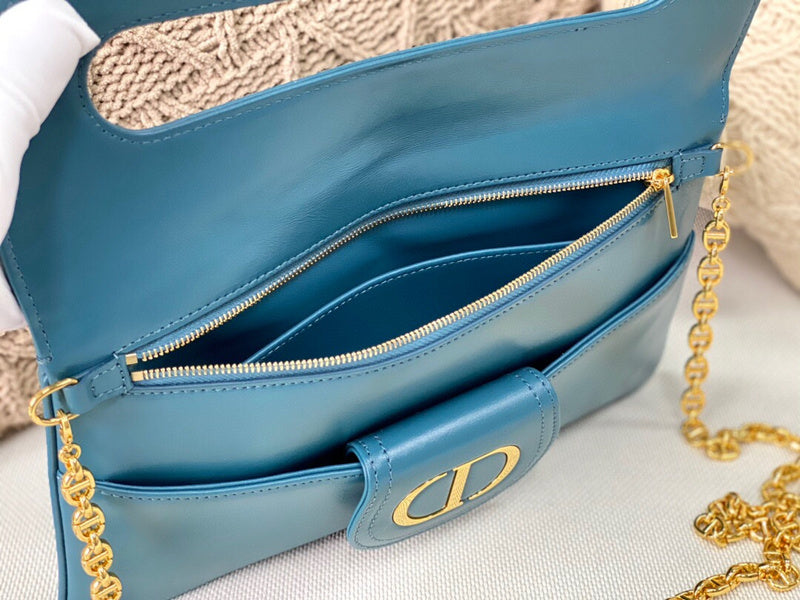 Dragons Bags Detail