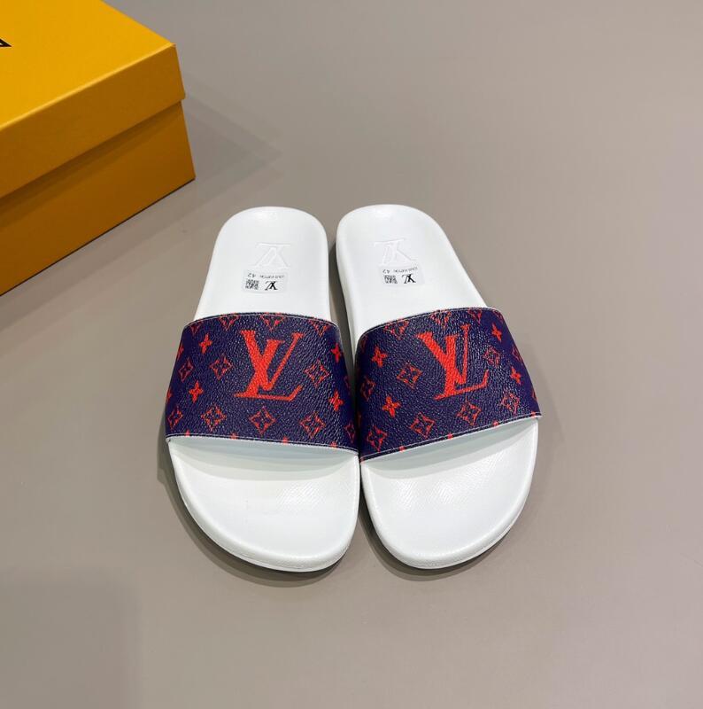 Dragons Bags Detail