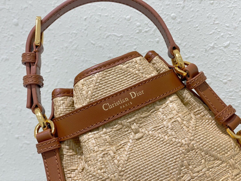 Dragons Bags Detail