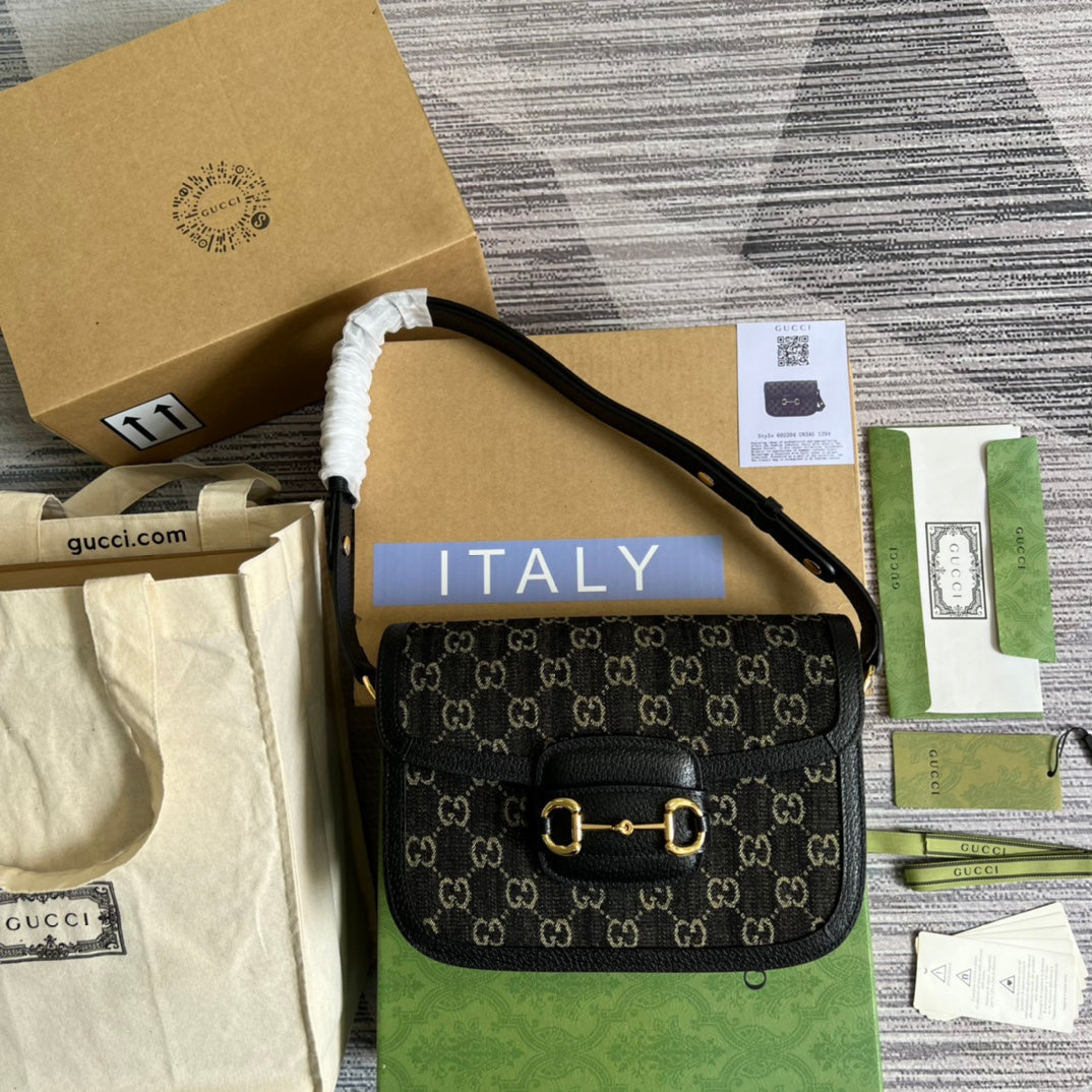 VBS MESSEENGER BAG BLACK 602204