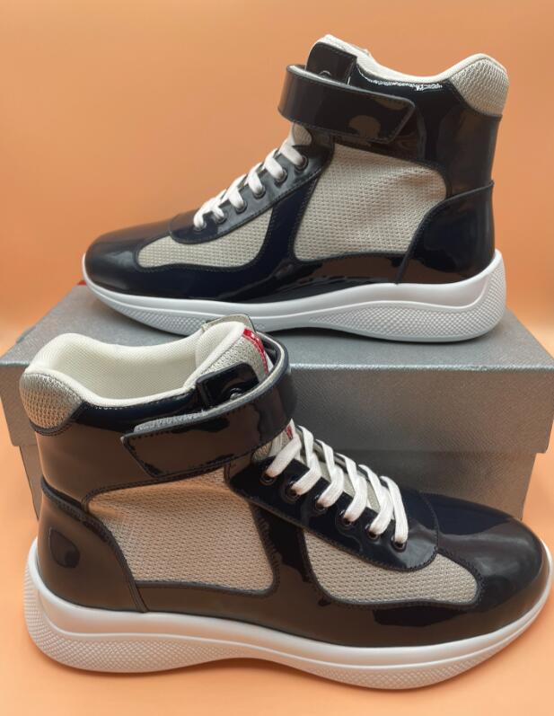 Dragons Bags Detail