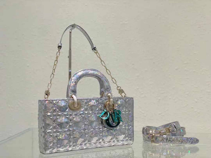 Dragons Bags Detail