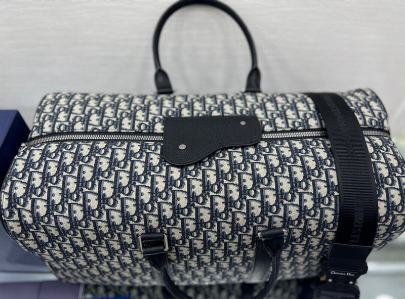 Dragons Bags Detail