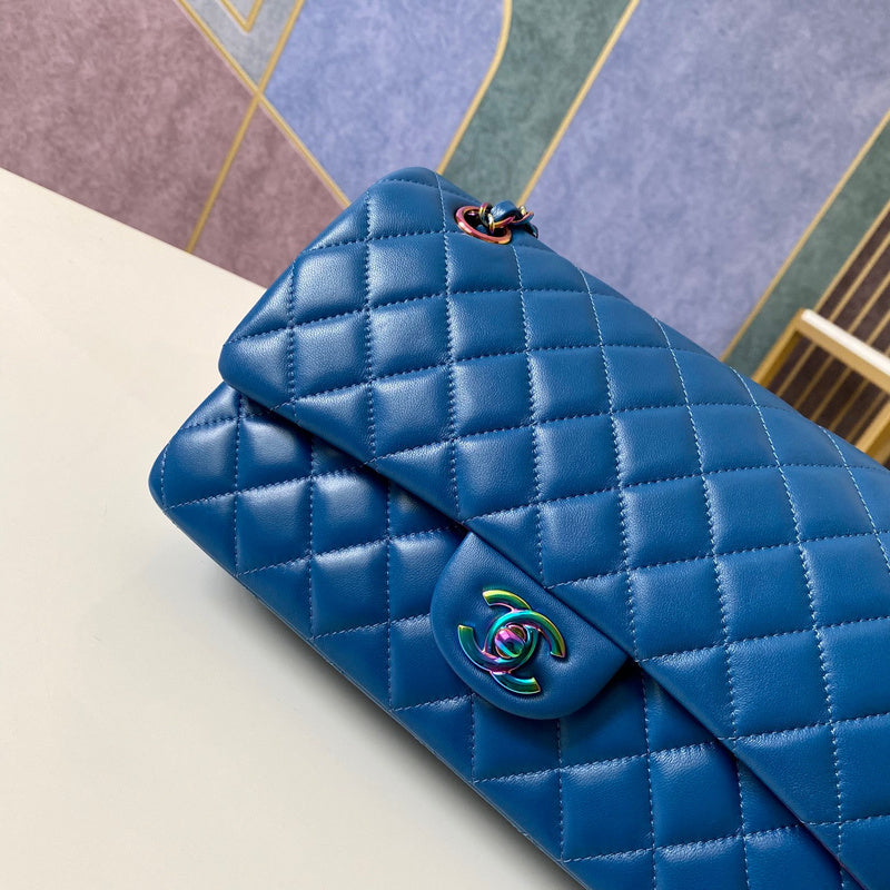 Dragons Bags Detail